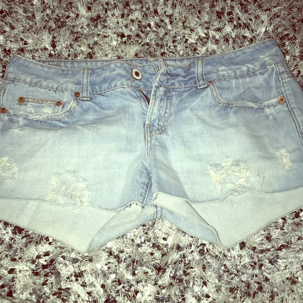 pale blue shorts